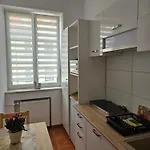 아파트 Apartamenty-mi Mariensztat 바르샤바